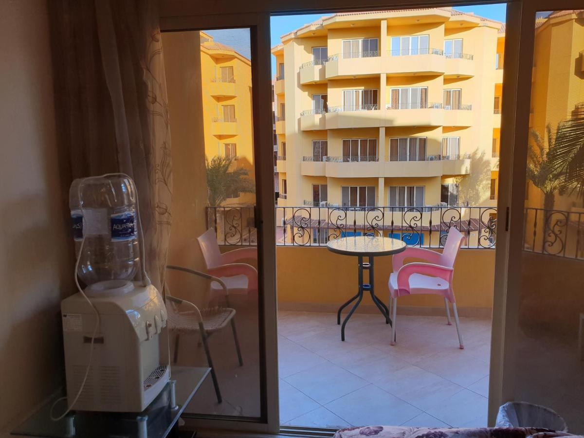British Resort Pool View Apartments Hurghada Esterno foto