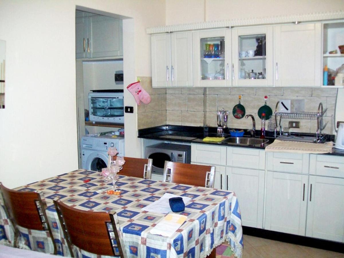 British Resort Pool View Apartments Hurghada Esterno foto